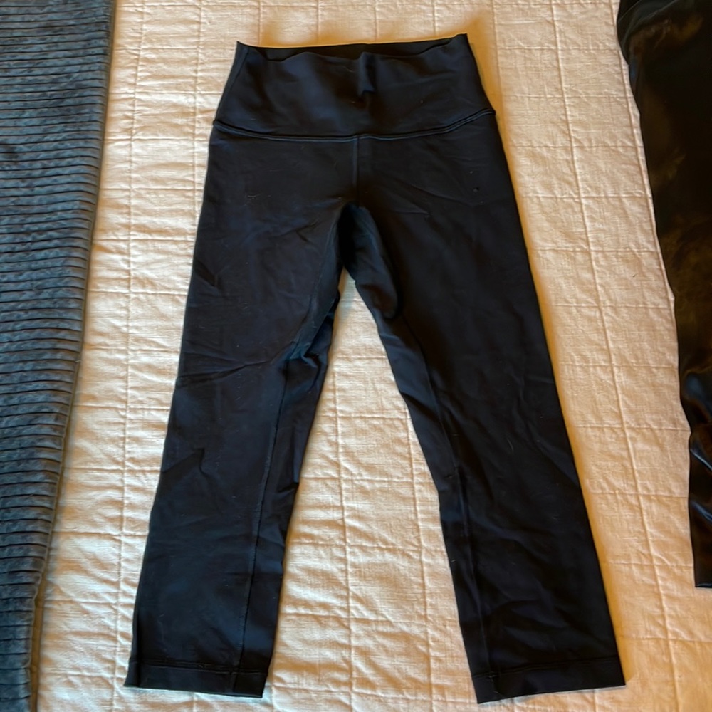 Lululemon Sz 6 black leggings